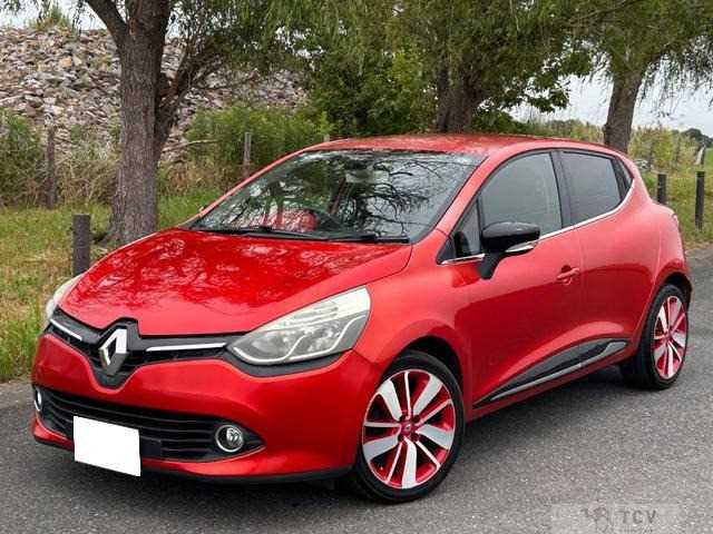 2016 Renault Lutecia