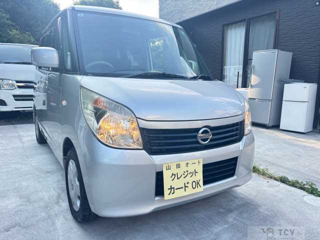 2010 Nissan ROOX