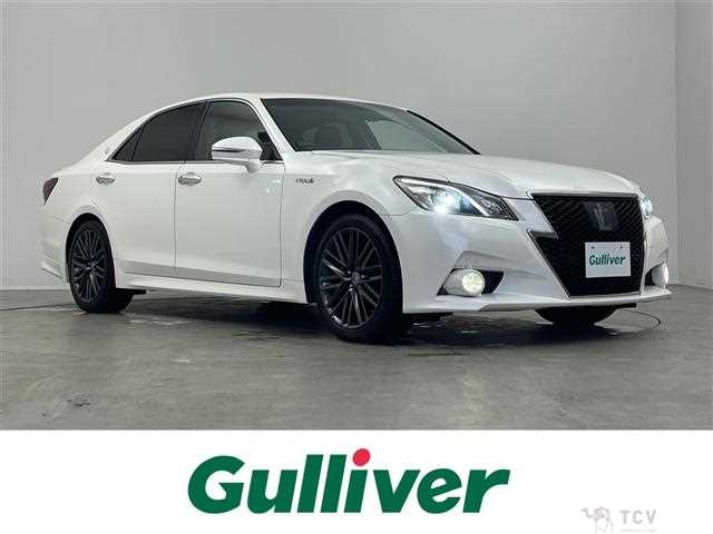 2015 Toyota Crown Hybrid