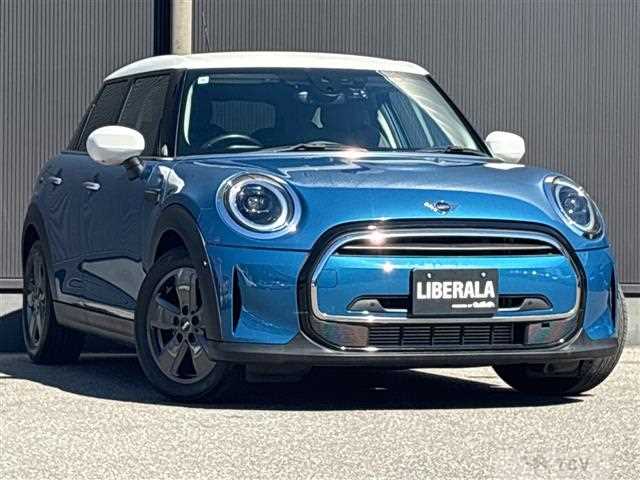 2021 BMW MINI