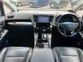 2017 Toyota Alphard Hybrid