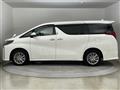 2021 Toyota Alphard Hybrid
