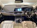 2022 BMW X7