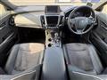 2019 Toyota Crown Hybrid