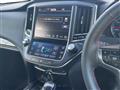 2014 Toyota Crown Hybrid