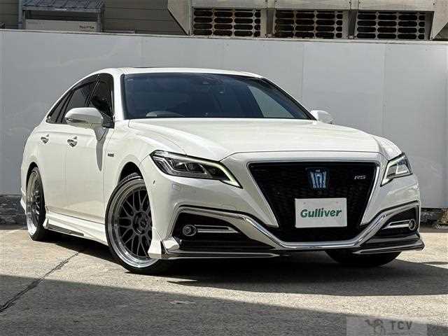 2019 Toyota Crown Hybrid