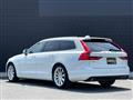 2017 Volvo V90