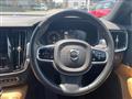 2017 Volvo V90