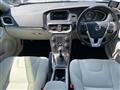 2015 Volvo V40