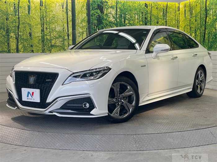 2019 Toyota Crown Hybrid