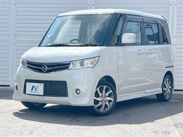 2013 Nissan ROOX