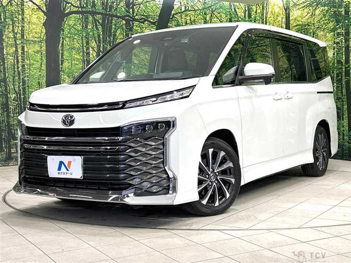 2022 Toyota Voxy