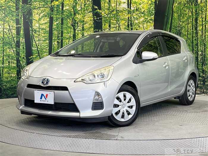 2013 Toyota AQUA
