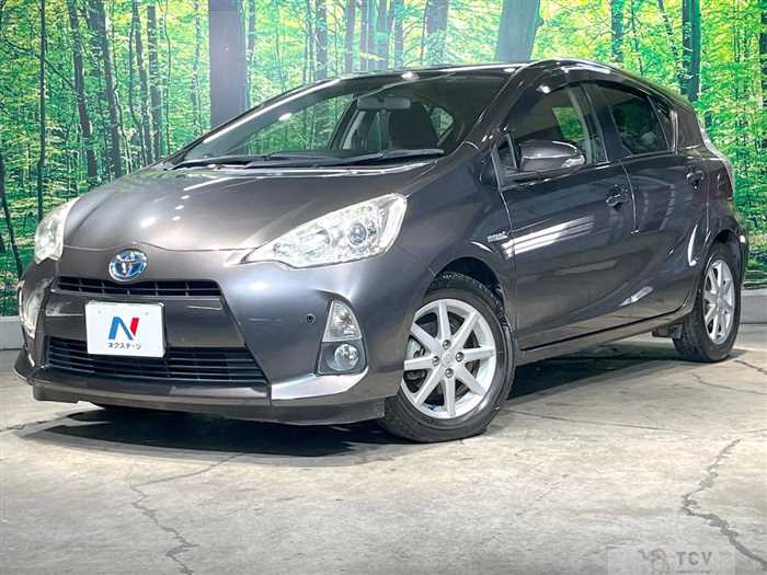 2012 Toyota AQUA