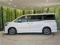 2017 Toyota Voxy