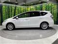 2013 Toyota PRIUS α