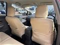 2013 Toyota PRIUS α