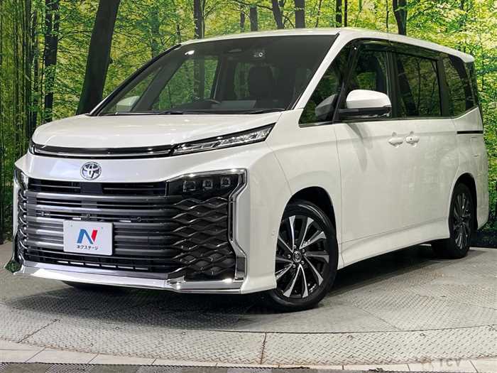 2022 Toyota Voxy