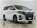 2016 Toyota Alphard Hybrid