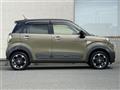 2017 Daihatsu Cast
