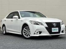 2015 Toyota Crown Hybrid