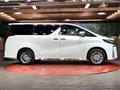 2022 Toyota Alphard Hybrid