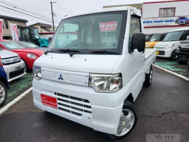 2012 Mitsubishi Minicab Truck