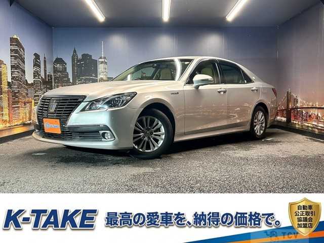 2013 Toyota Crown