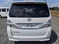 2011 Toyota Vellfire