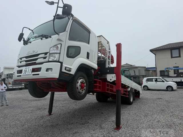 2016 Isuzu Isuzu Others