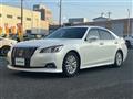2015 Toyota Crown Hybrid