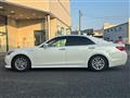 2015 Toyota Crown Hybrid