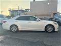 2015 Toyota Crown Hybrid