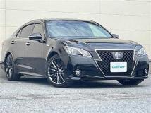 2015 Toyota Crown Hybrid
