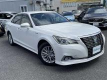 2015 Toyota Crown Hybrid