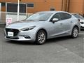 2017 Mazda Axela