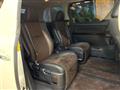 2013 Toyota Alphard