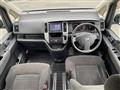 2009 Nissan Serena