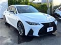 2021 Lexus IS