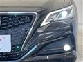 2020 Toyota Crown Hybrid