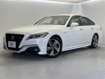 2020 Toyota Crown Hybrid