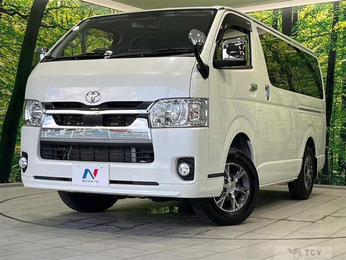 2022 Toyota Hiace Van