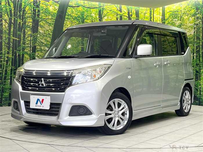 2017 Mitsubishi Delica D2