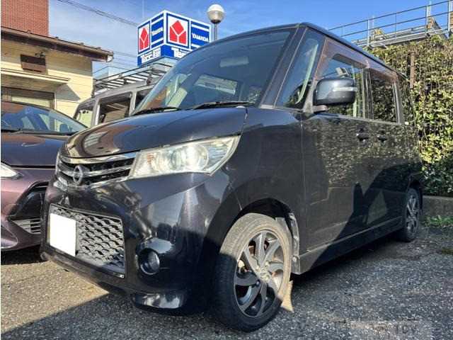 2012 Nissan ROOX