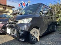 2012 Nissan ROOX