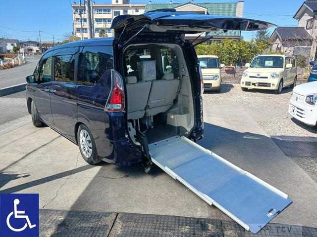 2017 Nissan Serena