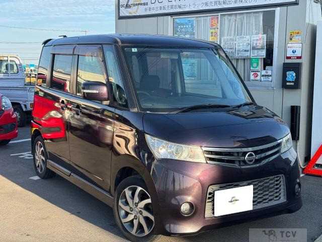 2010 Nissan ROOX