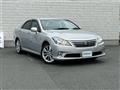 2010 Toyota Crown Hybrid