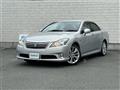 2010 Toyota Crown Hybrid