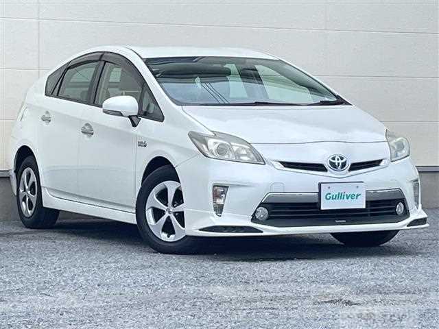2013 Toyota Prius PHV